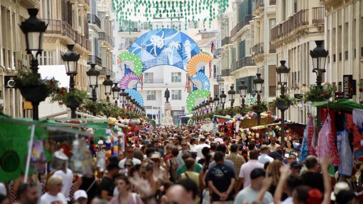 Panorámica de la calle Larios, hoy, en la recta final de la Semana Grande de la capital