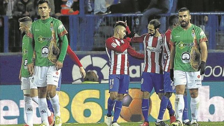 El Atlético vuelve a golear sin problemas al Guijuelo (4-1)