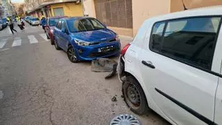 Detienen en Sueca a un conductor tras chocar contra ocho vehículos y circular en sentido contrario