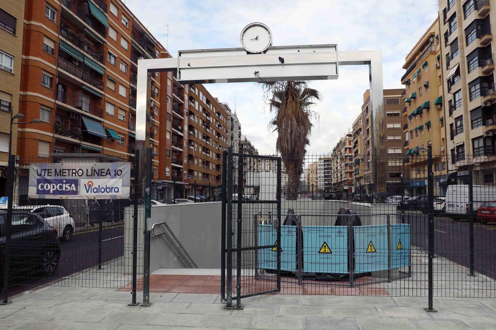 Así está la estación de la linea 10 Amado Granell