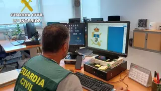 La Guardia Civil investiga a un pontevedrés como presunto autor de un delito de odio al defender la supremacía de la raza blanca