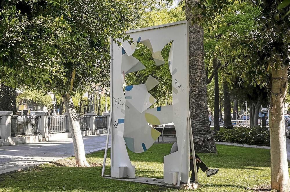 Vergessene Skulpturen in Palmas Stadtbild