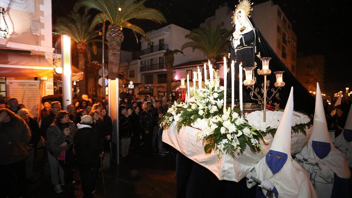 Procesión de viernes Santo en Santa Eulària en 2019 Procesión de viernes Santo en Santa Eulària en 2019