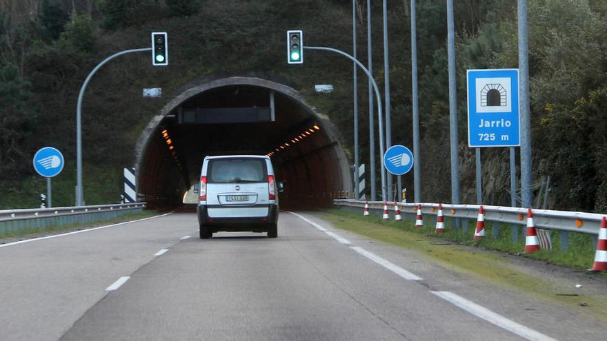 Interceptado un &quot;kamikaze&quot; en la Autovía del Cantábrico, tras sembrar el pánico entre La Caridad y Jarrio