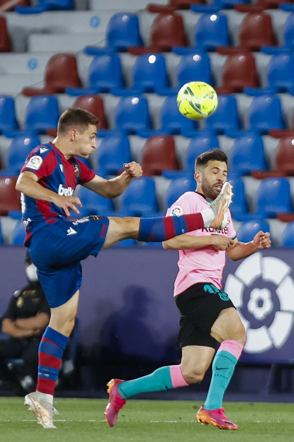 Las imágenes del empate entre el Levante y Barcelona en el Ciutat de València