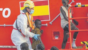 Les Canàries denuncien "improvisació" en el trasllat de menors migrants