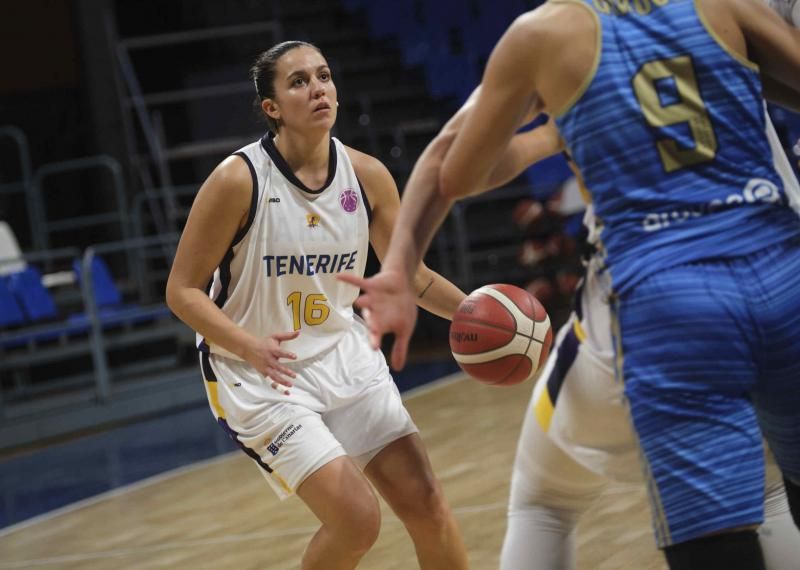 Partido Clarinos Tenerife - Fribourg de la Eurocup Women de baloncesto