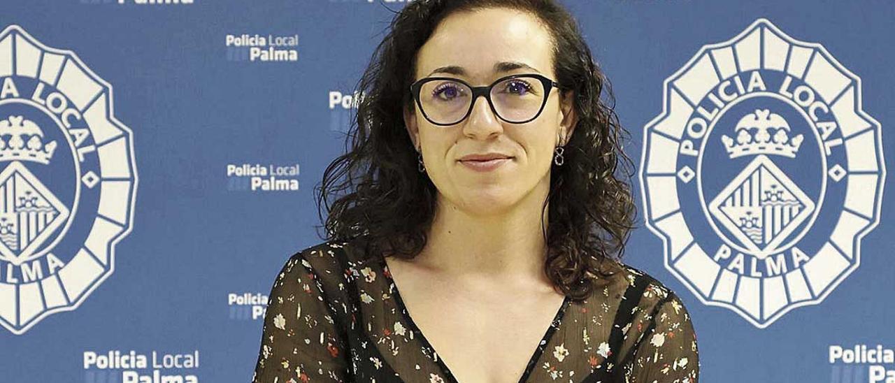 Joana Maria Adrover defiende su gestión en el área de Seguretat Ciutadana.