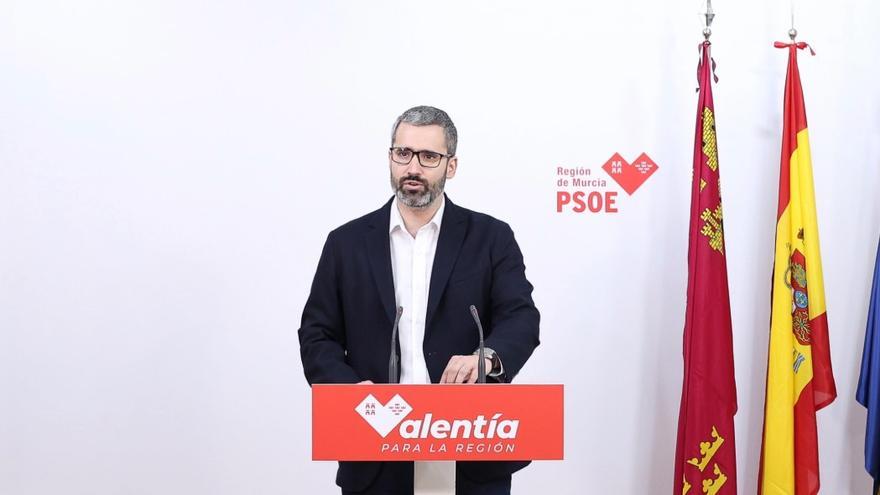 Lucas denuncia la &quot;incapacidad de gestión&quot; y la &quot;huida&quot; de Miras en pleno apagón