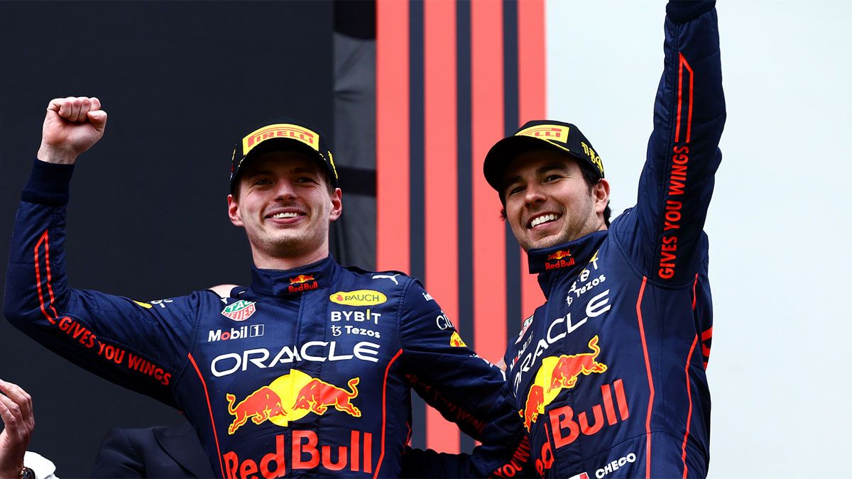 Verstappen y Checo, en el podio de Imola