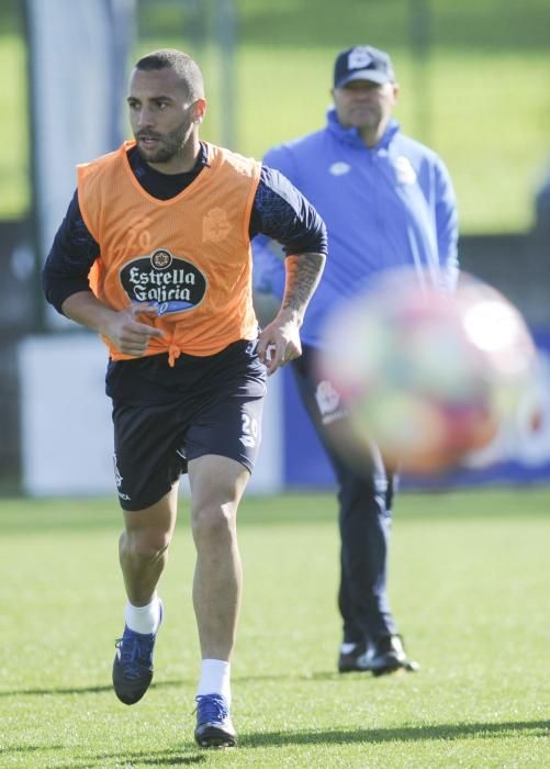 El equipo avanza en la preparación de la visita del domingo a Mestalla con Pedro Mosquera ya sobre el césped y Sidnei recuperado de su lesión muscular.