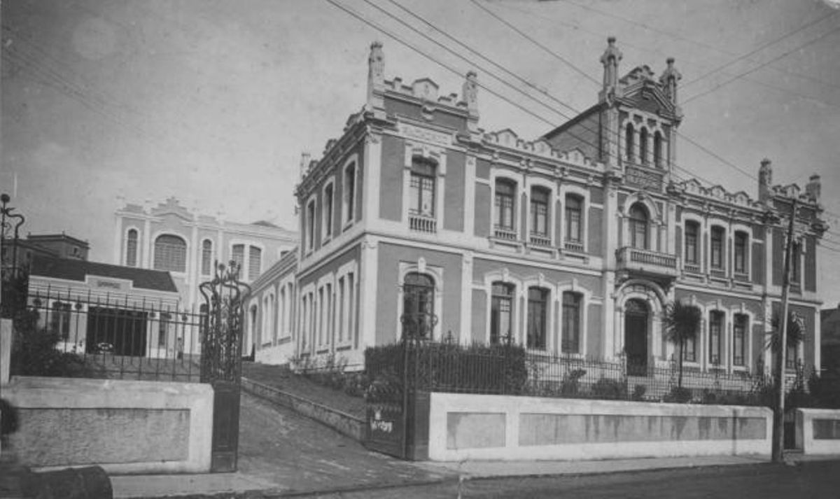 El Candás enlatado no caduca