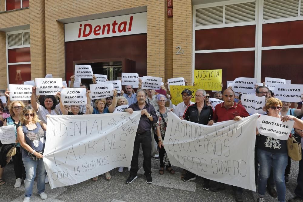 Concentració de protesta idental