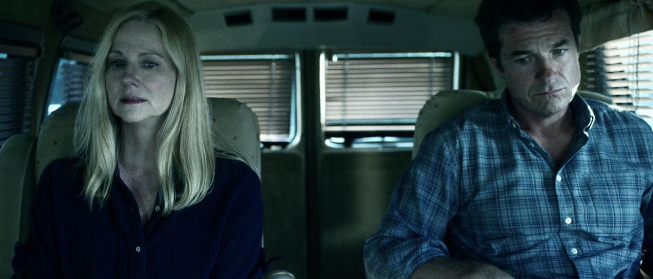 Laura Linney (Wendy) y Jason Bateman (Marty) en ’Ozark’.