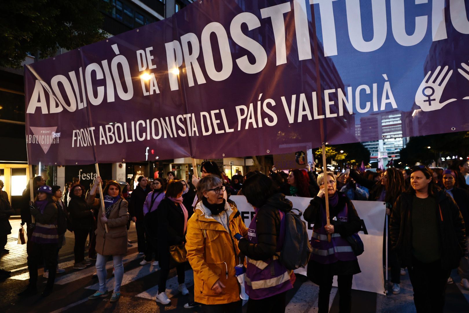 La manifestación del 8M en València, en imágenes