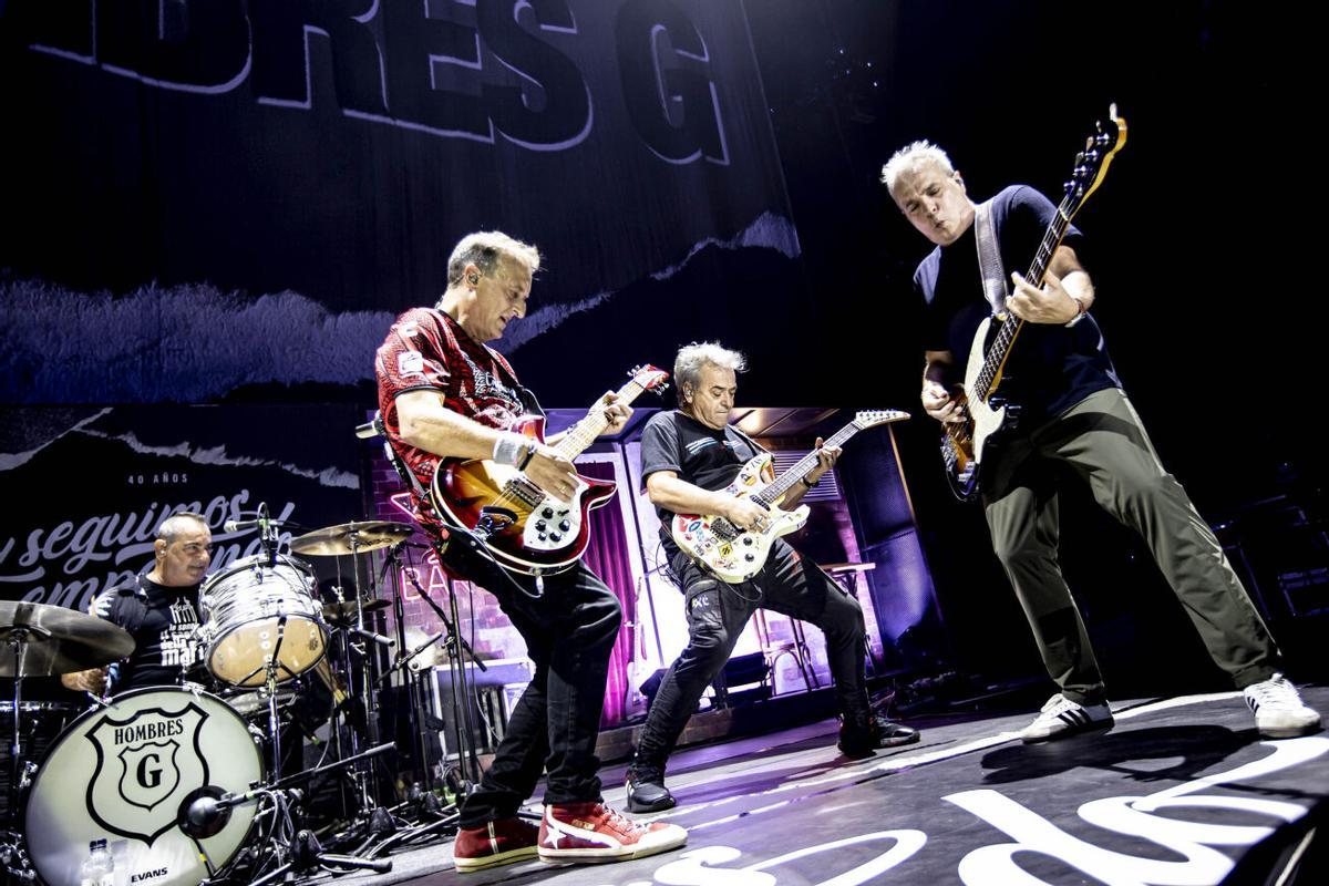 Hombres G, durante uno de sus conciertos