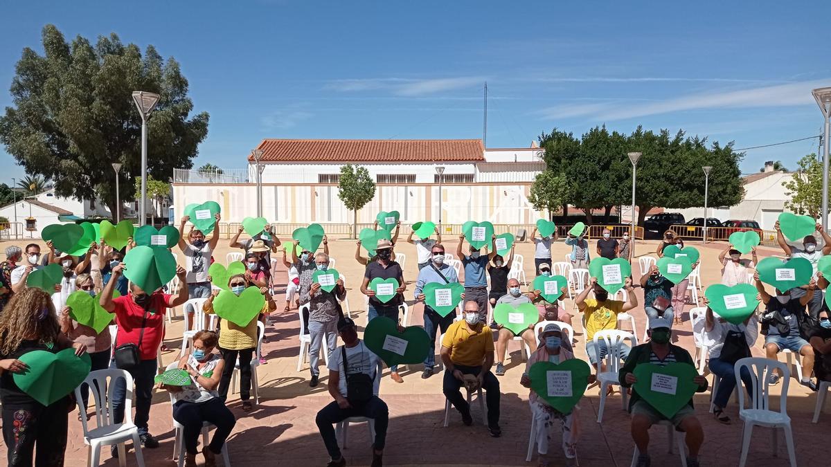 Imagen del acto de apoyo a la sanidad pública, de calidad y universal de este sábado en San Miguel de Salinas