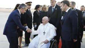 El papa Francisco, en Marsella, junto a Emmanuel Macron.