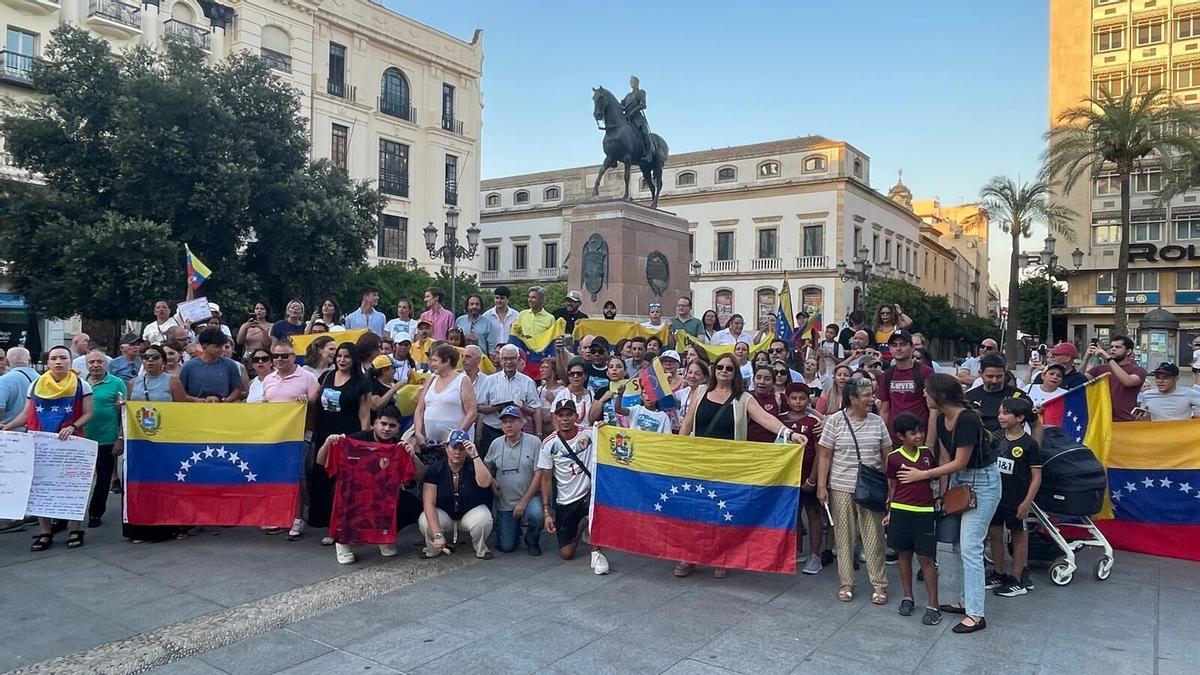 Protesta de la comunidad venezolana en Córdoba en enero de 2025.