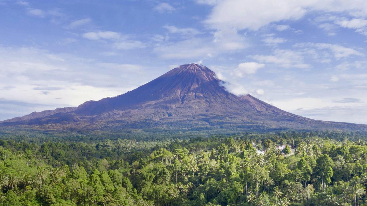 Los lugares más fotogénicos de Indonesia, entre volcanes y cascadas mágicas