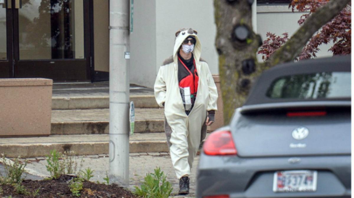 Un home disfressat d’ós panda provoca l’alarma a Baltimore