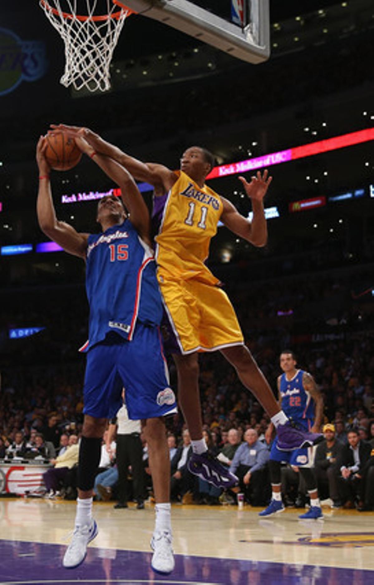 LOS ANGELES LAKERS 116- LOS ANGELES CLIPPERS 103