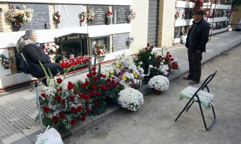 Día de Todos los Santos en el Cementerio de Zaragoza