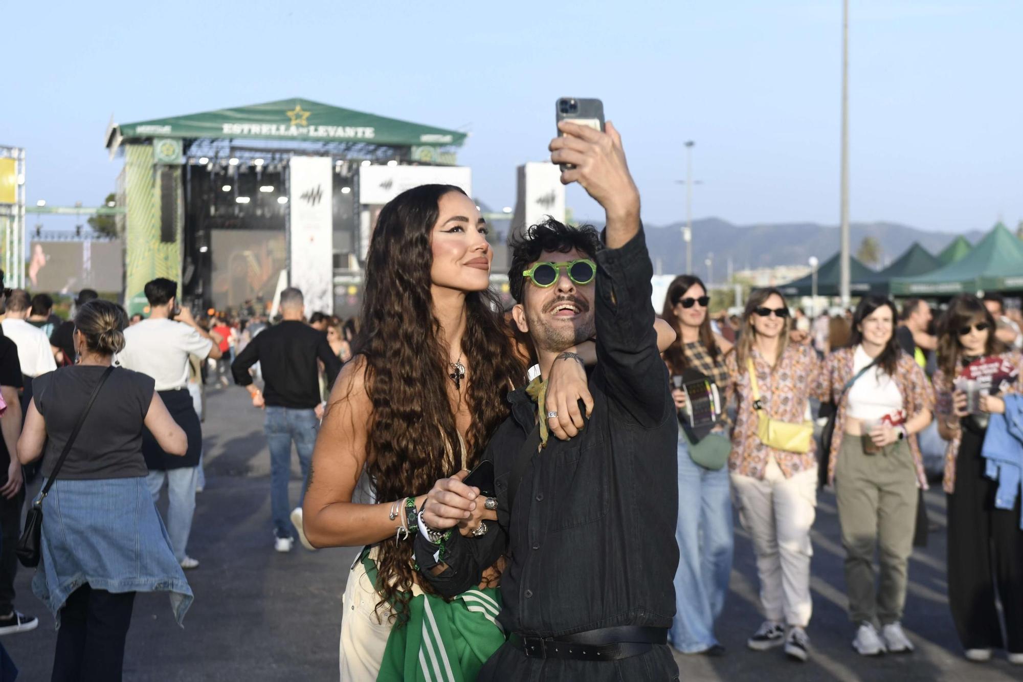 Actuación de Niña Polaca y ambiente en el Warm Up (III)