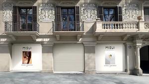 Fachada de la futura tienda Misui en el 122 del paseo de Gràcia.