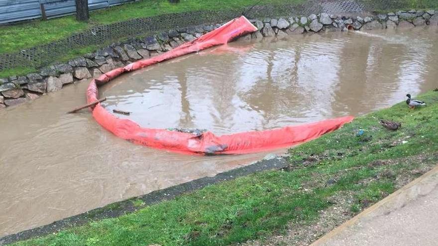 La lluvia arrastra de nuevo lodos a Santa Cruz