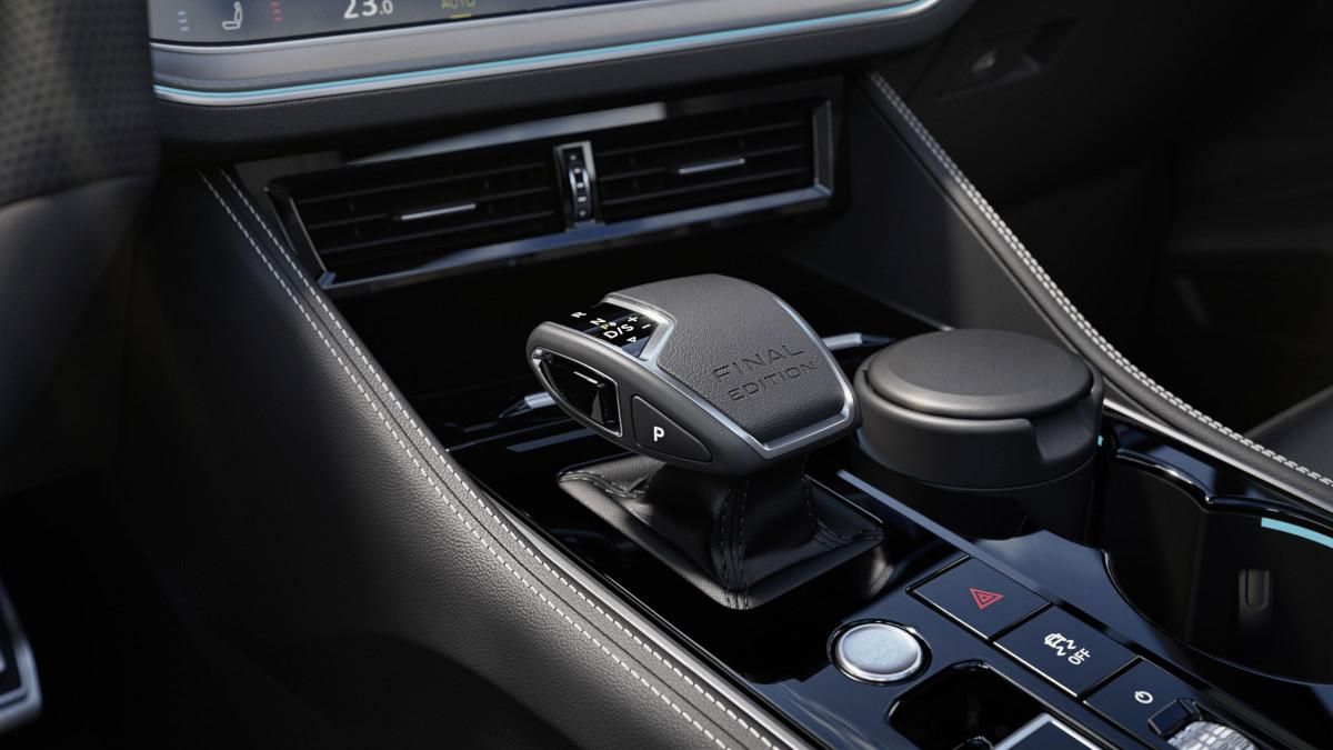 Interior of the Volkswagen Touareg Final Edition