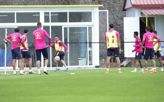 Entrenamiento UD LAS PALMAS en Barranco Seco ...