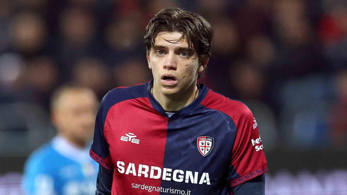 Marco Palestra, la joven promesa de la Serie A, con la camiseta del Cagliari