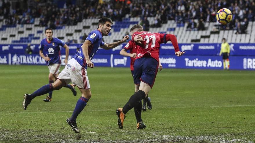 Diegui, en la jugada del gol del Oviedo-Osasuna de la primera vuelta