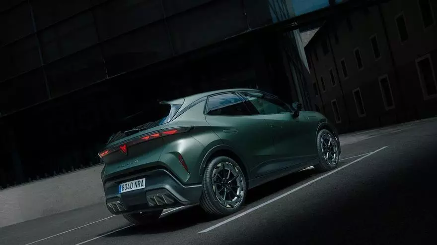 Nuevo CUPRA Raval Plus: la ciudad se disfruta, no se sufre