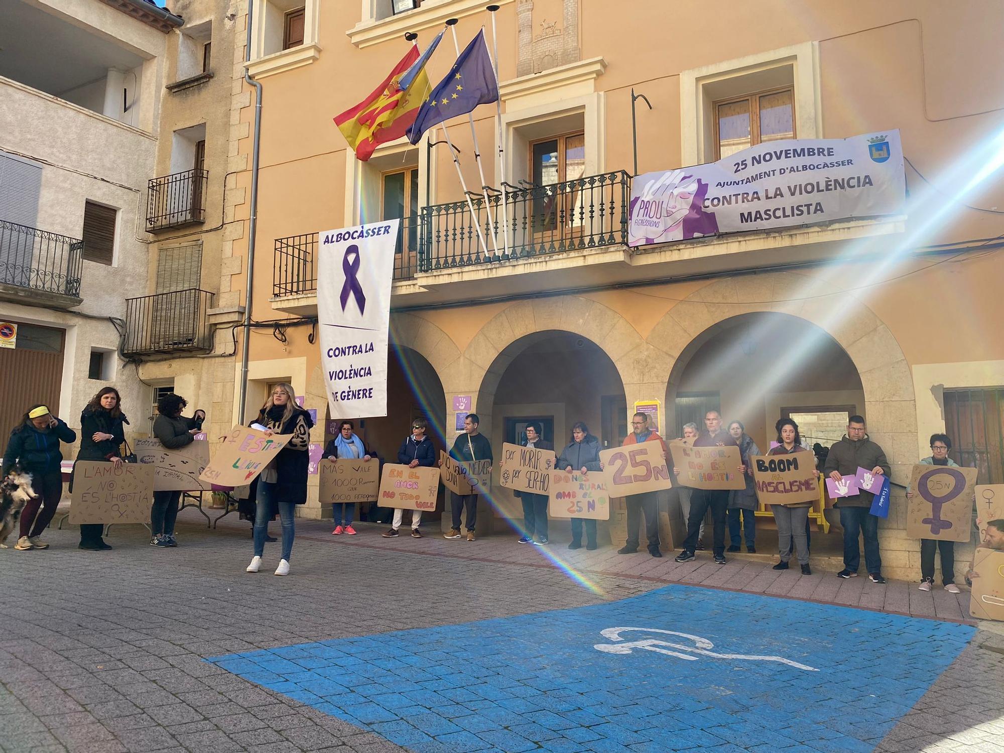 25-N en Castellón: La provincia clama contra la violencia machista. Imagen de Albocàsser