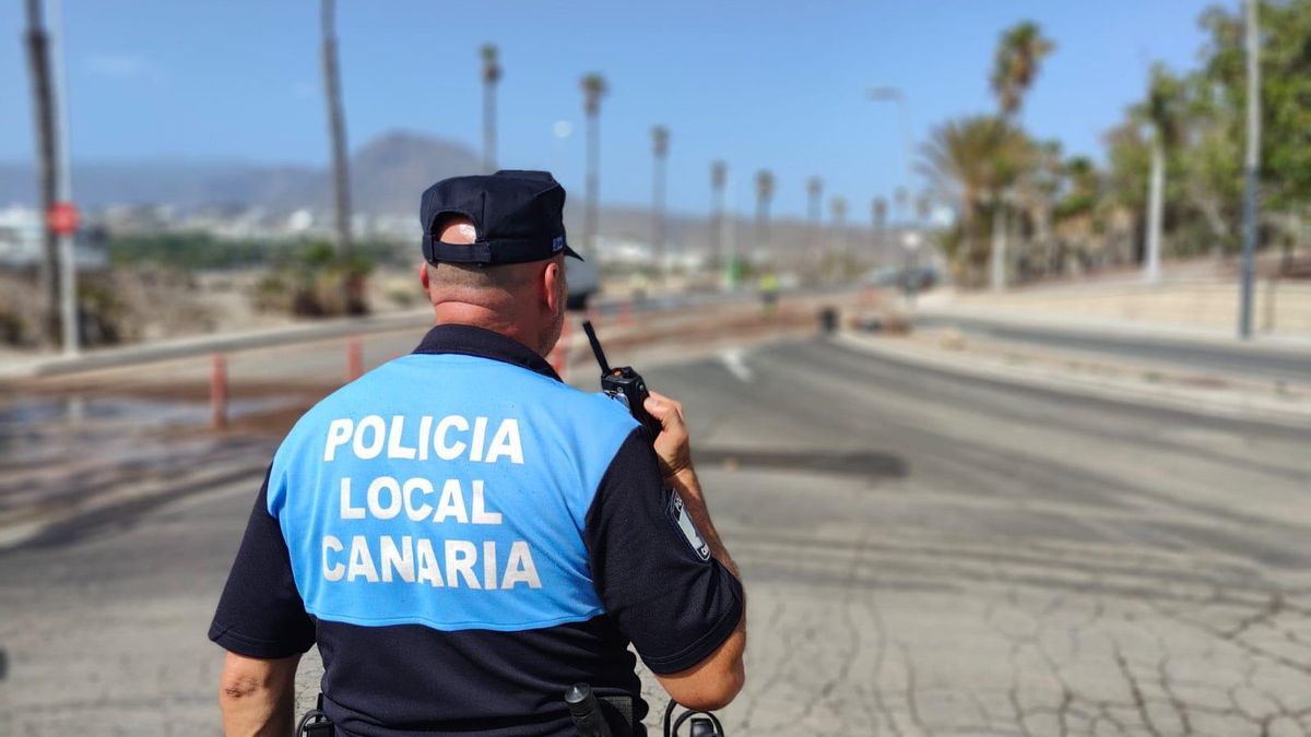 Un agente de la Policía Local de Arona en una imagen de archivo.