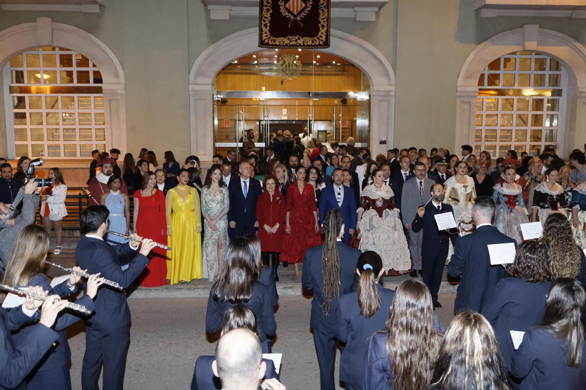 Las mejores fotos del pregón y la imposición de bandas a la reina y damas de Vila-real