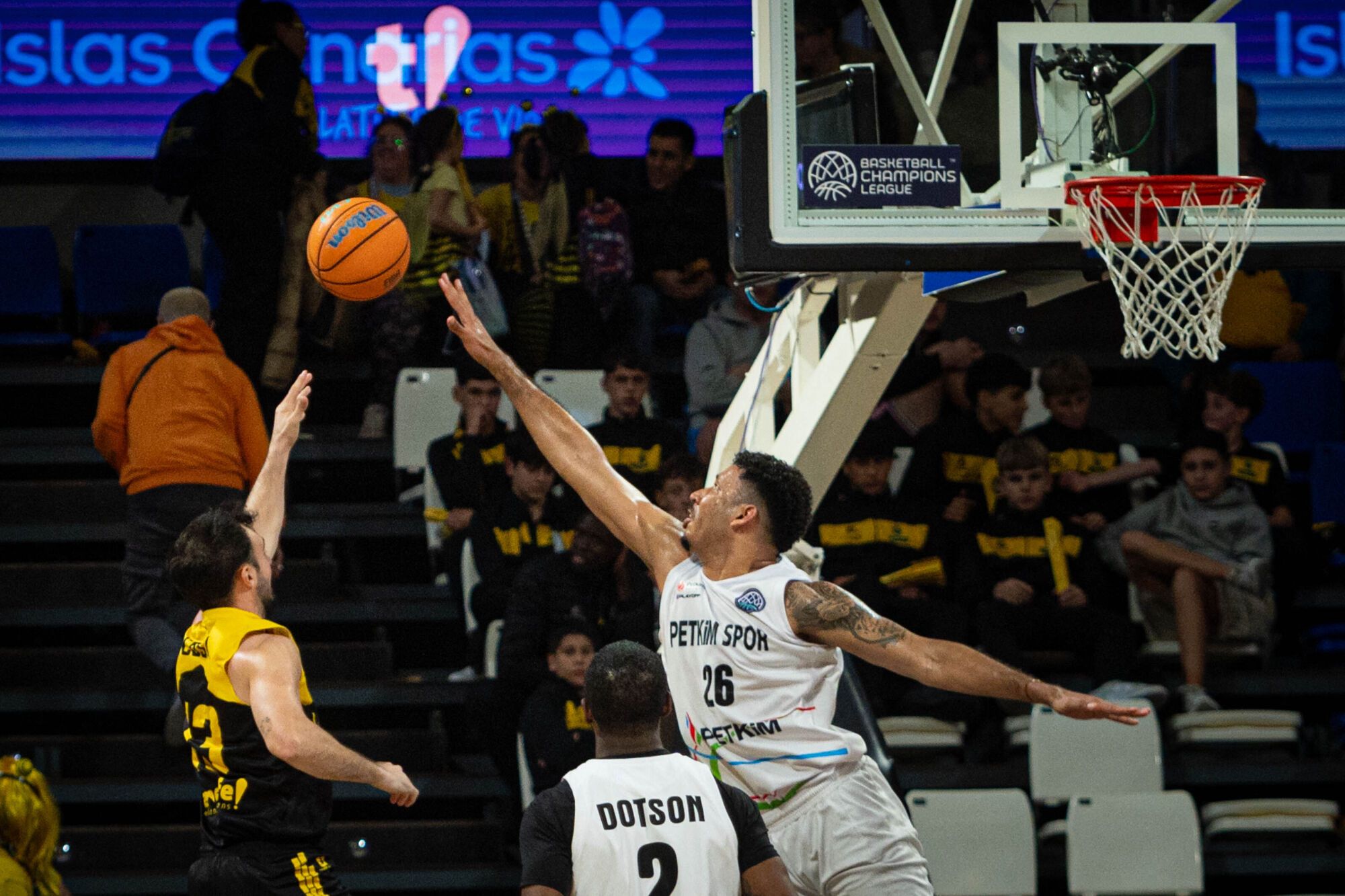 Partido La Laguna Tenerife - Aliaga Petkim Sport del Round of 16 de la BCL  | 04/03/2025 | Fotógrafo: Rafael Arturo Jiménez Rivero