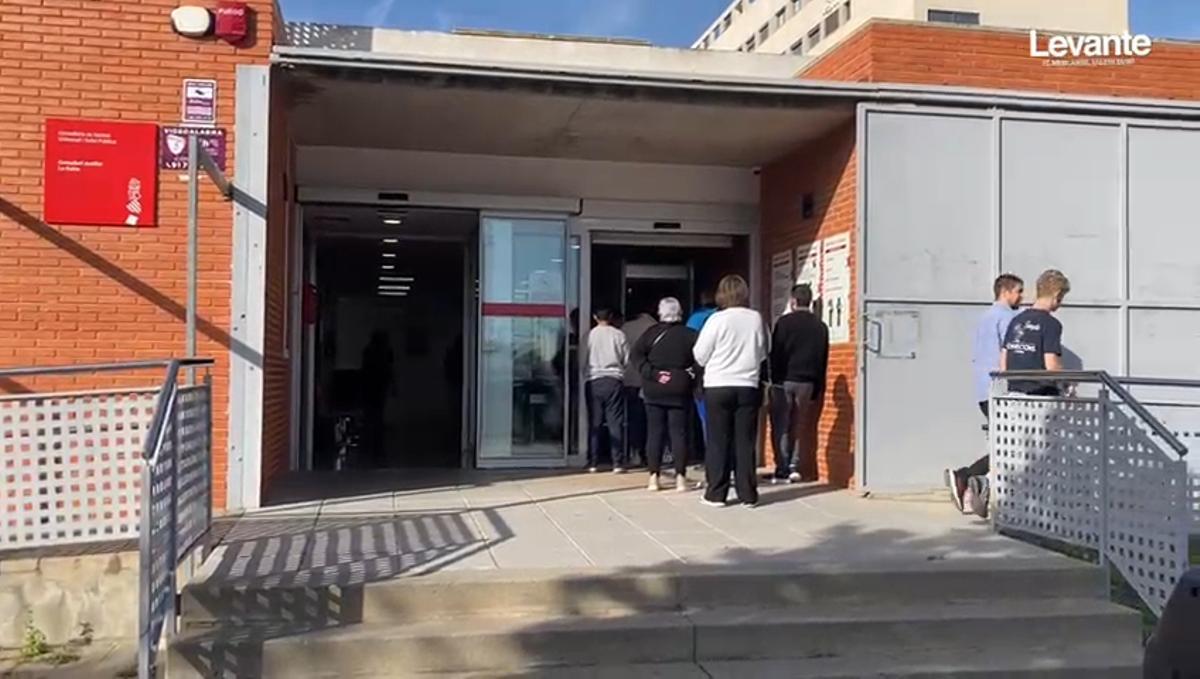 El centro de salud de La Coma reabre tras cuatro meses