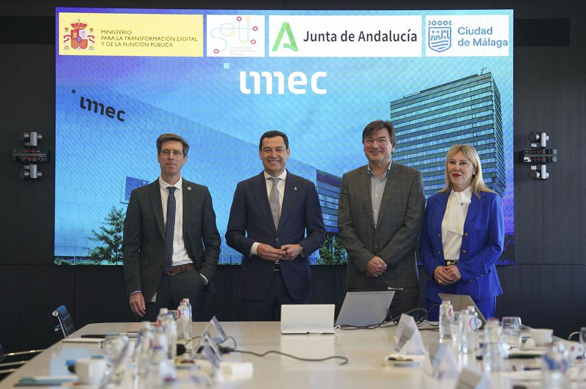 El presidente de la Junta de Andalucía, Juanma Moreno, visita en Lovaina la sede del Interuniversity Microelectronics Centre (IMEC).