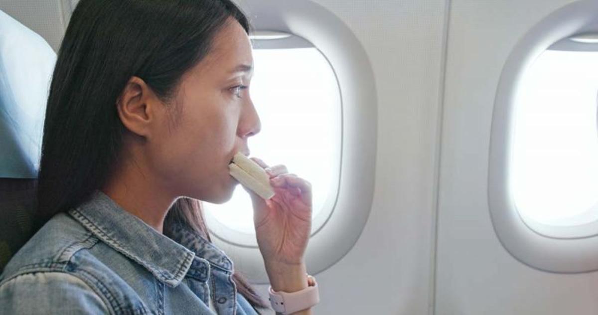 Esta es la mejor manera de llevar la comida en el avión
