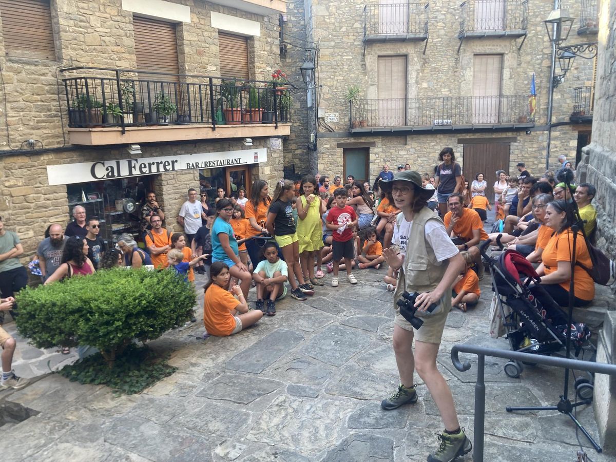 Un espectacle de carrer al centre de la població