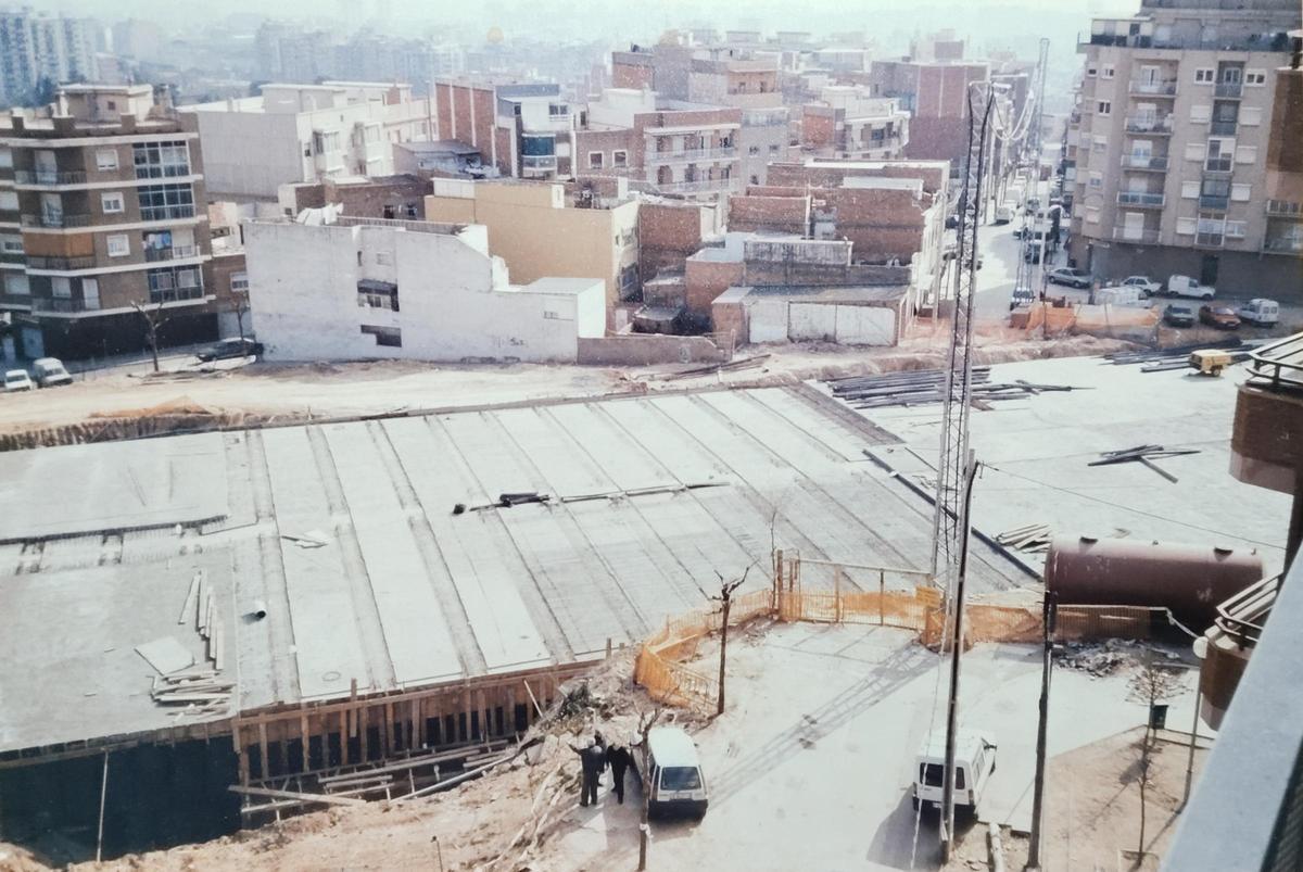 Construcción de la ronda a su paso por l'Hospitalet de Llobregat