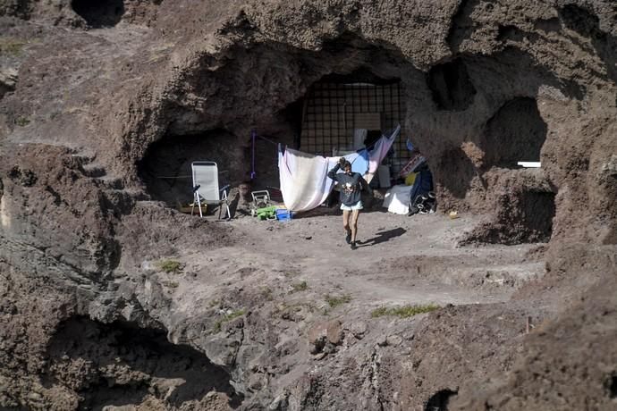 LAS PALMAS DE GRAN CANARIA 16-01-2019 LAS PALMAS DE GRAN CANARIA. Reportaje sobre el abandono de la cueva de Los Canarios. Reportaje sobre el abandono de la cueva de Los Canarios.  FOTOS: JUAN CASTRO