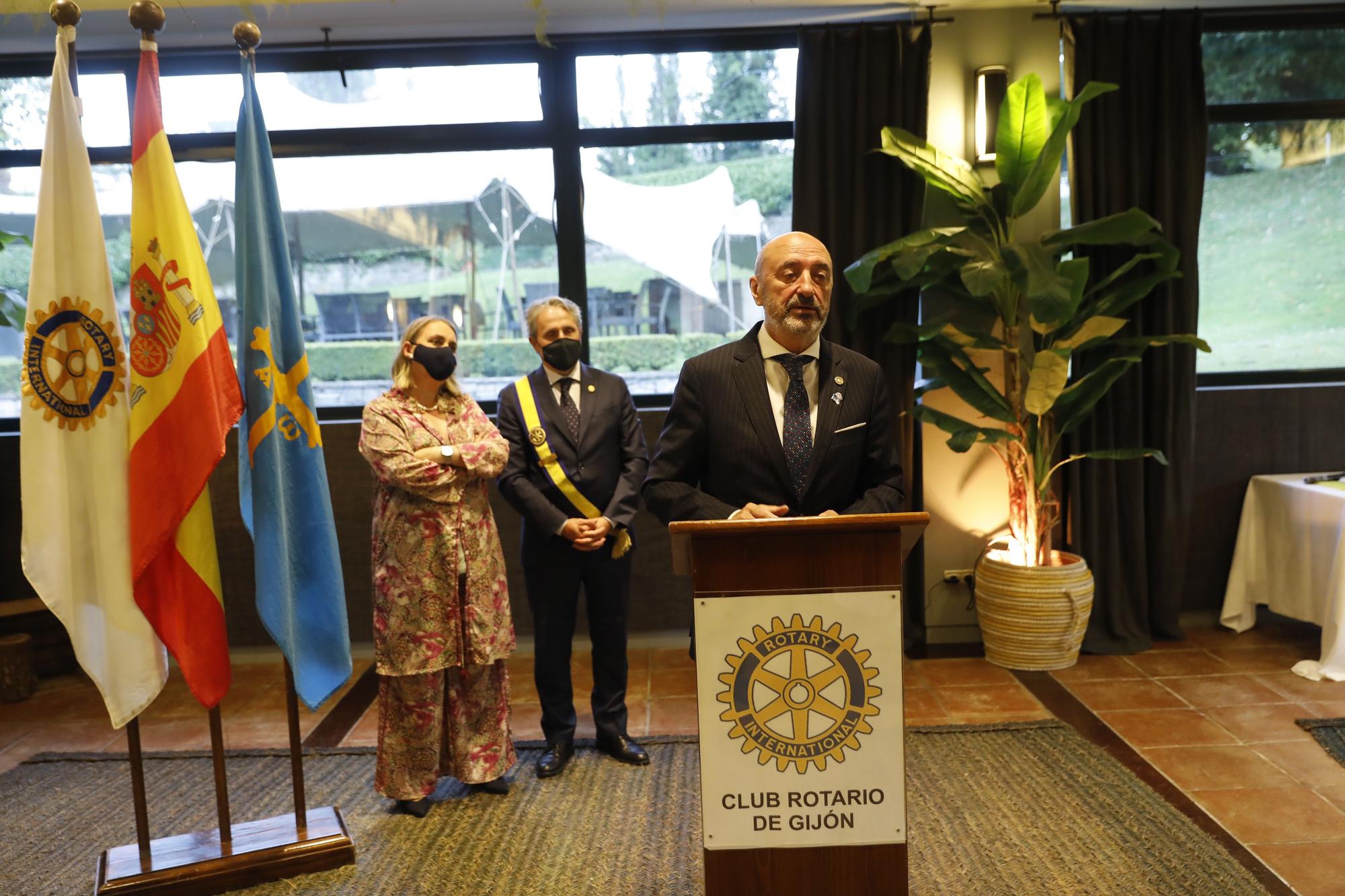 Ceremonia del Club Rotario de Gijón