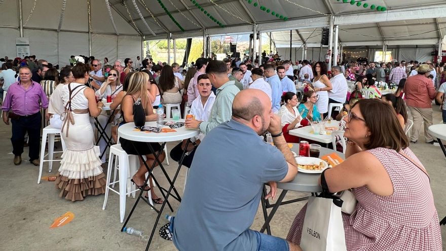 Ampliada a dos años la licitación de las barras para la Feria del Valle de Lucena