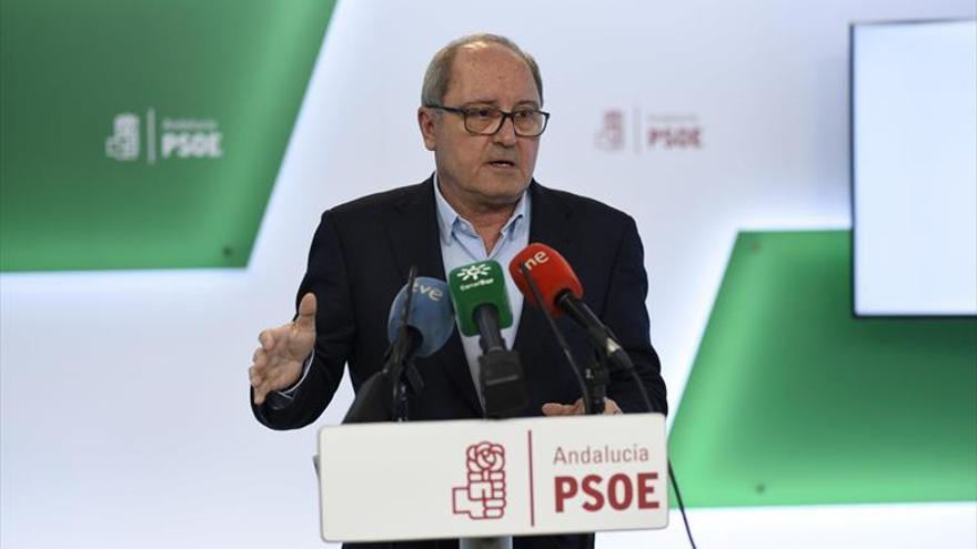 El PSOE exige a Rajoy que ponga ya fecha al consejo financiero