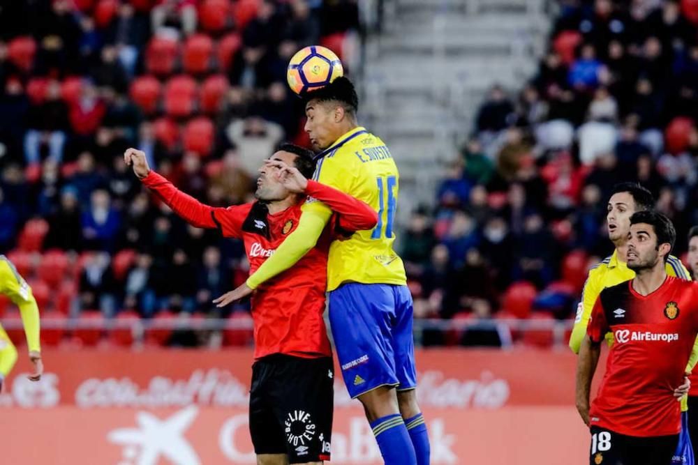 Zweitligist Real Mallorca hat am Sonntag (29.1.) im Stadion von Son Moix 0:0 gegen Cádiz gespielt. Es ist das dritte Unentschieden in Serie für den Inselclub.