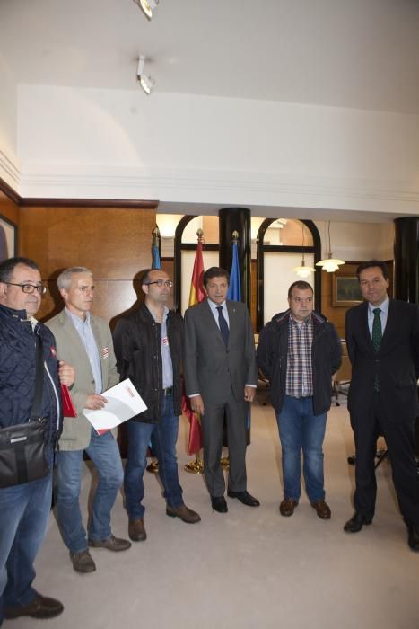 Reunión de Javier Fernández con los sindicatos mineros